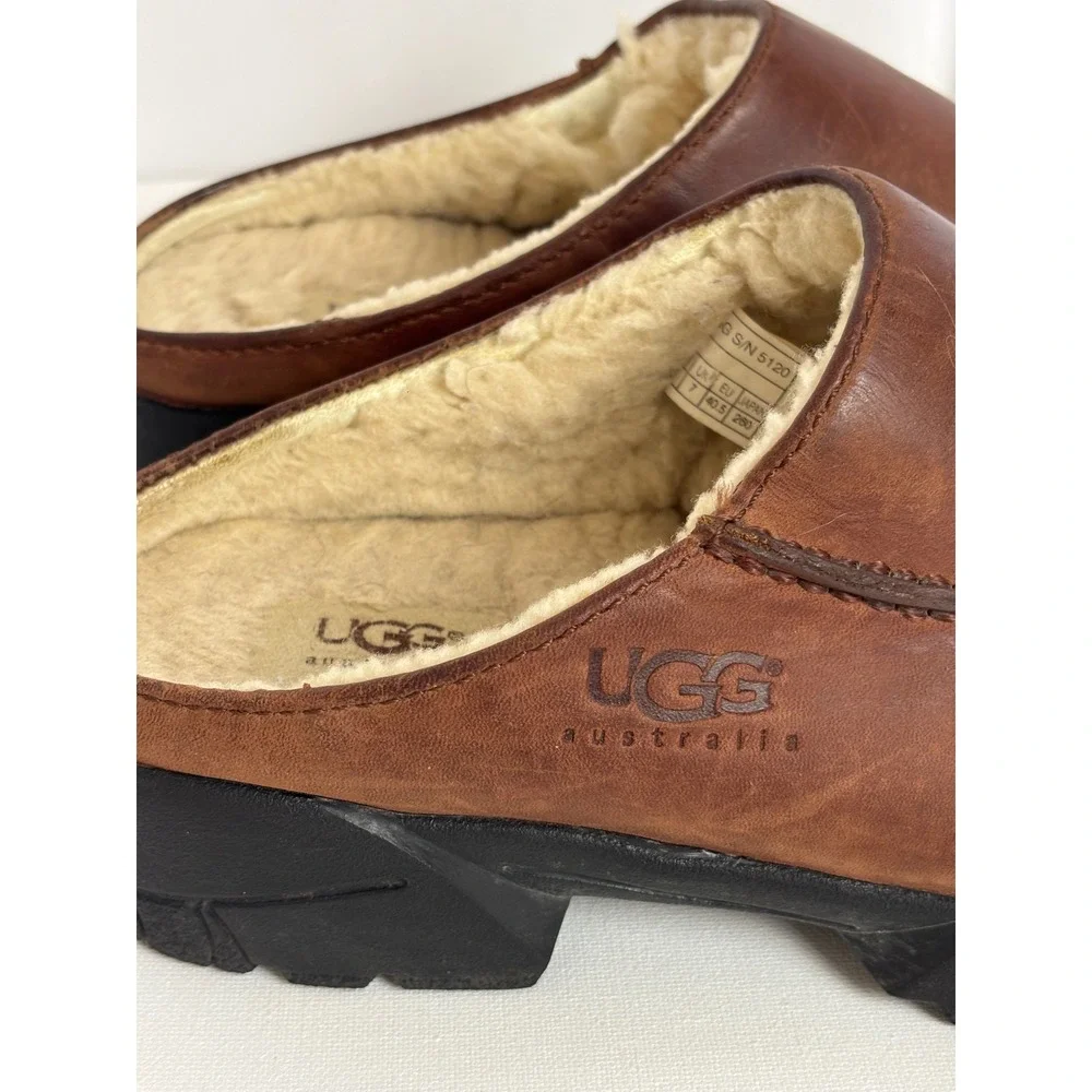 UGG Australia 5120 Leather Shearling Lined Clogs Mules Brown Mens 8 Womens 10